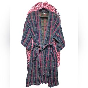 Vintage 90s Embassy "Coogi Style" 3D Knit Bathrobe